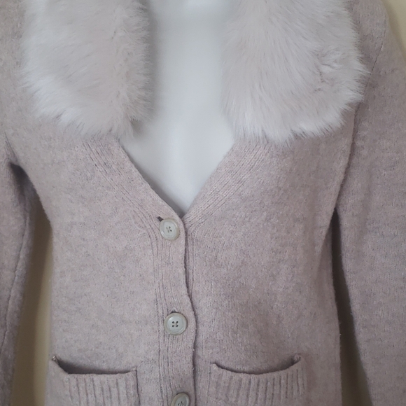 Banana republic button up sweater - Picture 3 of 3